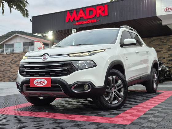FIAT TORO 2.0 16V TURBO DIESEL FREEDOM 4WD AT9 FIAT TORO 2.0 16V TURBO DIESEL FREEDOM 4WD AT9